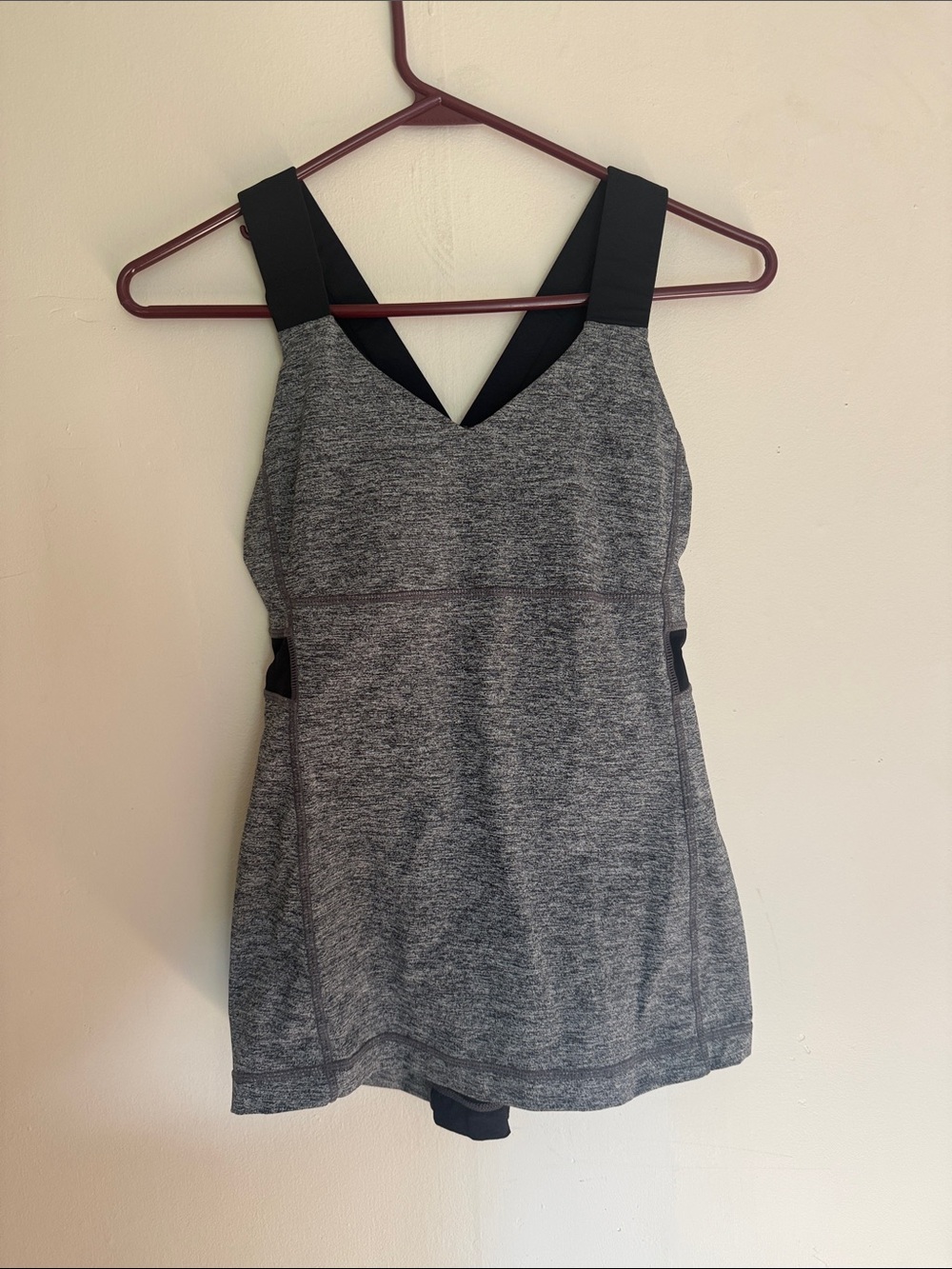 Women’s Lululemon Heather Gray Active Tank Top with Crossback Straps
